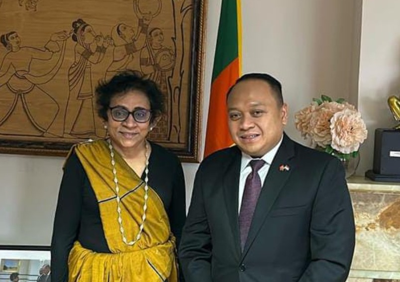 Endonezya Türkiye Büyükelçisi olarak atanan Ekselansları Achmad Rizal Purnama Sri Lanka Büyükelçisi ile görüştü