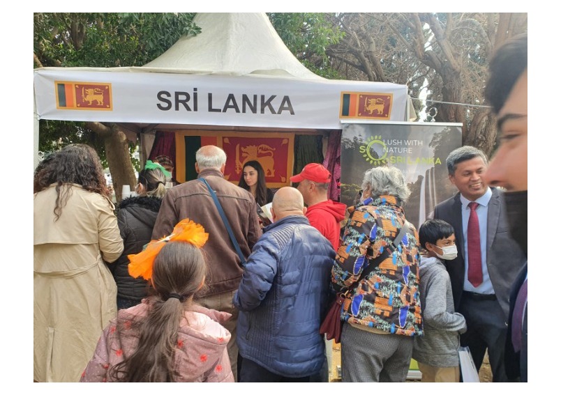 10. Adana Portakal Çiçeği Festivali’nde Sri Lanka Standı ziyaretçilerini ağırladı