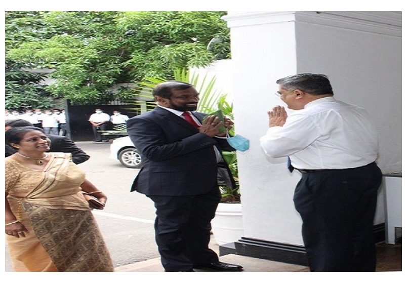 Yeni Dışişleri Sekreteri Amiral Prof.Jayanath Colombage göreve başladı