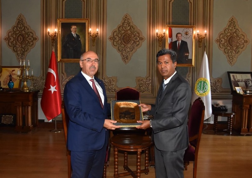 Sri Lanka üniversiteleri ile İstanbul Üniversitesi bağlantı kuruyor